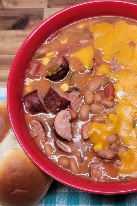 Get ready for #campingseason with this Chuck Wagon Chili #chilirecipes #smokedsausage #chilitime #soupson Chuck Wagon Soup, Chuckwagon Beans, Chuckwagon Recipes, Chuck Wagon Chili Recipe, Corn And Sausage, Chuck Wagon Chili, Chuckwagon Cooking, Bob Evans Sausage Chili Recipe, Chuckwagon Chili