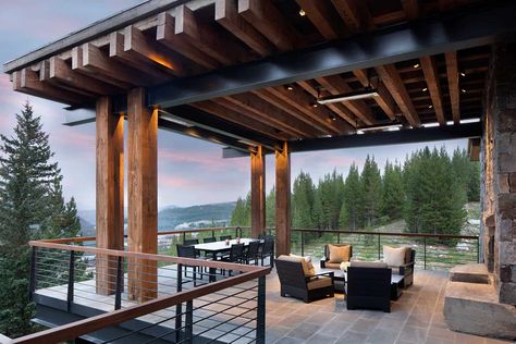 California Cabin, Contemporary Mountain Home, Georgiana Design, Rustic Mountain Homes, Mountain Home Exterior, Martis Camp, Rustic Exterior, Contemporary House Exterior, Modern Mountain Home