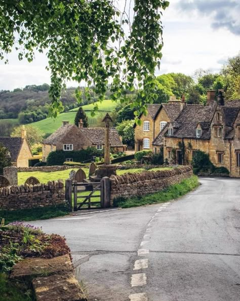 Gloucestershire Cotswolds, England Countryside Village, England Countryside, Cotswolds England, English Village, Photographer Website, British Countryside, Dream Cottage, Ireland Scotland, Country Side