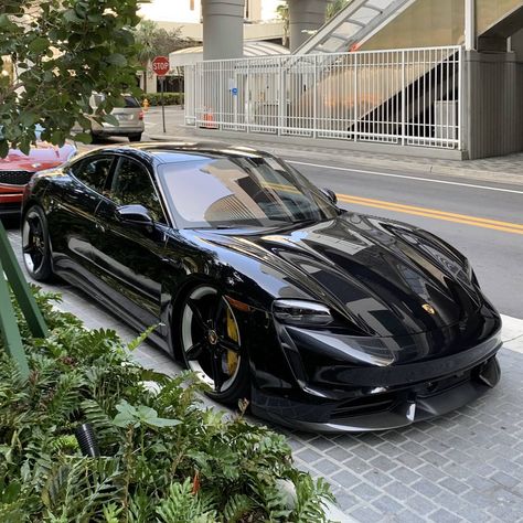 Porsche Taycan Turbo S Black, Porsche Taycan Black, Porsche Taycan Turbo S, Car Dream, Cars Porsche, Black Porsche, Porsche Panamera Turbo, Porsche Sports Car, Porsche Taycan