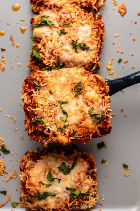 This Breaded Tofu Parmesan is pan-fried until crispy then baked until bubbly with a generous layer of marinara and vegan mozzarella. Get ready to dig in! Vegan, Gluten-Free Option. Tofu Parmesan, Breaded Tofu, Gluten Free Panko, Tofu Marinade, Vegan Mozzarella, Vegan Tofu, Parmesan Recipes, Vegan Beans, Vegan Parmesan