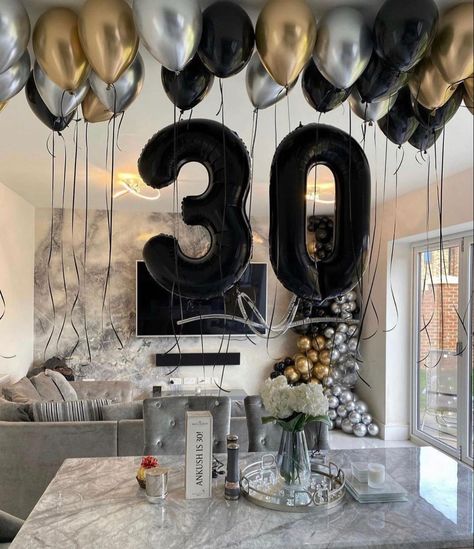 Cool Birthday Decorations For Men, 30th Husband Birthday Ideas, Birthday Decor For 30 Year Old Man, 30th Birthday Room Decor, 30th Birthday Ideas At Home, 30th Birthday Hotel Room Decor Men, 30th Birthday Set Up For Men, 30th Birthday Idea For Husband, 30th Boyfriend Birthday Ideas