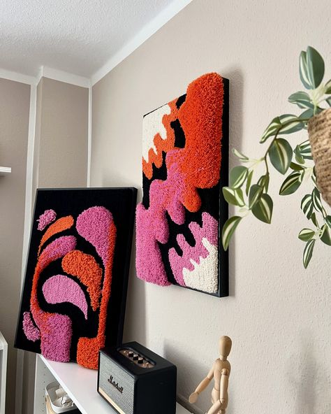 Neon Collection 💥 ——— Names: Neon Fluff (Sold💥) & Neon Delight Use: framed wallrugs Size: 40x60cm & 50x70cm Height: 30mm + frame Material: 🐑 wool & acrylic yarn (white) #tufting #wandteppich #rugs #textileart #interior #dekor #crafts #create #art #wool #custom Punch Rug Art, Punch Rug Ideas, Tufting Patterns, Punch Needle Art Ideas, Rug Design Ideas, Rug Illustration, Punch Needle Art, Tufting Diy, Rug Tufting