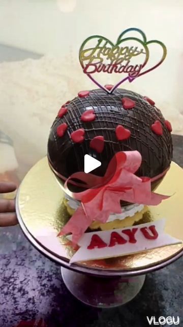 ushman gani12 on Instagram: "Chocolate cake easy decorations pinata cake #shorts #viral #tending #chocolatecake" Chocolate Piñata, Piñata Cake, Easy Decorations, Chocolate Pinata, Pinata Cake, Cake Easy, Simple Decor, Chocolate Cake, Cake