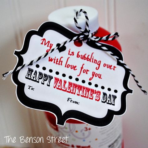 Bubbles Valentine {Printable Valentines Day Seven} - The Benson Street Cute Valentine Ideas, Bubble Valentines, Pinterest Valentines, Classroom Valentines, Class Valentines, Happy Hearts Day, Valentines School, My Funny Valentine, Classroom Valentine