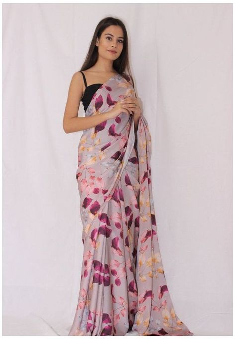 Synthetic Sarees, Keep Me Stylish, Party Wear Sarees Online, Saree With Belt, Indian Sari Dress, Modern Saree, Saree Blouse Patterns, Designer Saree Blouse Patterns, Satin Saree