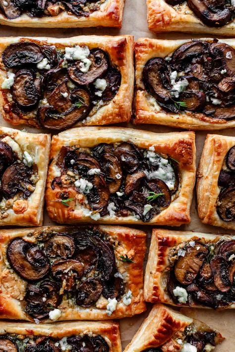 Mushroom Puff Pastry, Tarts Savory, Puff Pastry Tarts, Mushroom Tart, Vegetarian Appetizer, Rough Puff Pastry, Savory Tarts, Cheese Puff, Cheese Puff Pastry