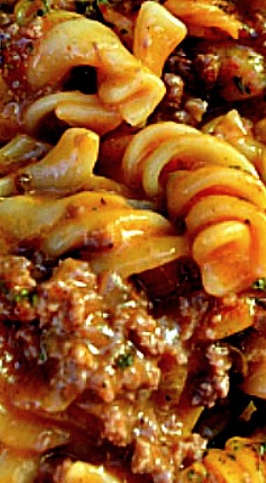 Amish Beef Casserole, Amish Crockpot Recipes, Pennsylvania Dutch Recipes Dinners, Amish Recipes Casserole, Amish Casserole Ground Beef, Amish Recipes Authentic, Amish Meals, Amish Country Casserole Recipe, Amish Casserole