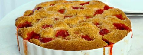 Buckle Cake, Strawberry Pretzel Salad, Tastefully Simple, Strawberry Cakes, Round Cake Pans, Breakfast Treats, Strawberry Recipes, Round Cakes, Fruit Desserts