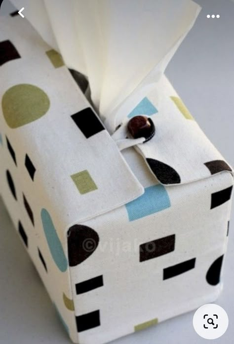 Square Tissue Box Cover, Pola Topi, Kleenex Box Cover, Tissue Cover, Kleenex Box, Fabric Boxes, Tissue Box Holder, Small Sewing Projects, Tissue Box Cover