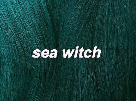 Unicorn Hair Dye, Dark Green Hair, Brown Hair Shades, Rainbow Hair Color, Teal Hair, Super Hair, Sea Witch, Unicorn Hair, Mermaid Hair