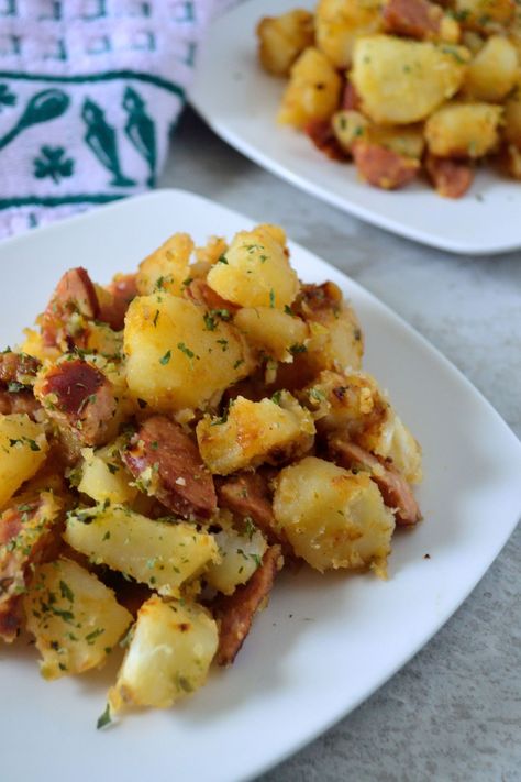 Smothered Potatoes & Sausage in a Rice Cooker - Coop Can Cook Smothered Potatoes And Sausage, Gumbo Base, Coop Can Cook, Smothered Potatoes, Potatoes And Sausage, Aroma Rice Cooker, Sausage Crockpot, Sausage Rice, Rice On The Stove