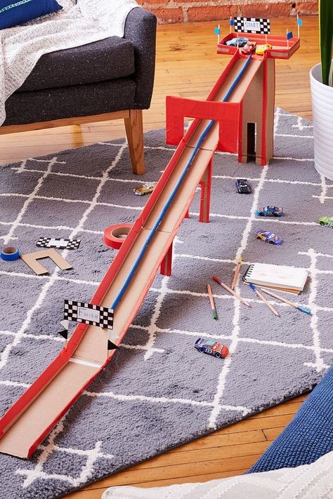 Cardboard Race Track, Kids Race Track, Car Tracks For Kids, Cars (disney) Party, Kids Races, Hot Wheels Track, Hobbies For Kids, Cars 3, Disney Party