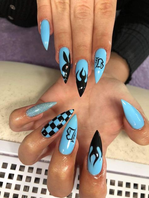 Black And Blue Fire Nails, Blue And Black Flame Nails, Nail Designs Blue And Black, Black And Blue Nails Design, Flames Nails Designs, Black And Baby Blue Nails, Baby Blue And Black Nails, Blue And Black Nail Ideas, Black And Blue Acrylic Nails