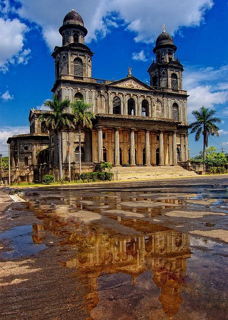 the old cathedral in Managua, left in ruins but still beautiful Ometepe, Maya Ruins, Nicaragua Travel, Managua, Les Continents, Central America Travel, Central American, Santa Lucia, Place Of Worship