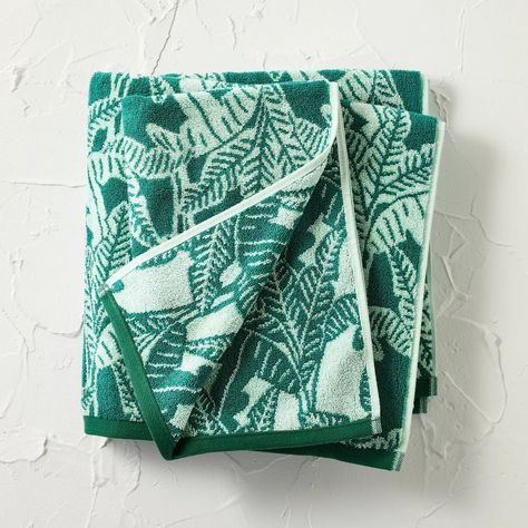 2pc Paradise Bath And Hand Towel Set Green - Opalhouse™ Designed With Jungalow™: Cotton Jacquard, Midweight, Reversible : Target Jungalow Bathroom, Apartment Rooms, Jungalow Decor, Restroom Remodel, Botanical Bathroom, Green Bathroom Decor, Bathroom Ambiance, Justina Blakeney, Dark Green Background