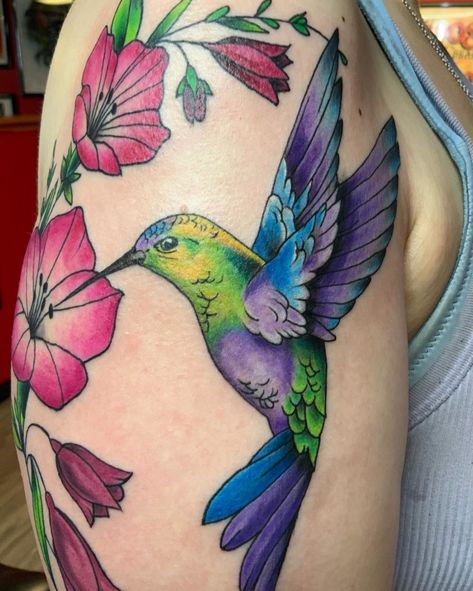 Humming Bird Tattoo With Flowers Sleeve, Colorful Hummingbird Tattoo, Hummingbird Tattoo Meaning, Hummingbird Tattoo Ideas, Wrist Tats, Space Tattoo Ideas, Hummingbird Flower Tattoos, Hot Gril, Bird And Flower Tattoo