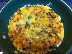 Crawfish Breakfast Recipe, Cajun Breakfast, Family Clean Eating, Cajun Crawfish, Cheese Omelet, Crawfish Season, Omelets Recipe, Stuffed Portabella Mushrooms, Cajun Cooking