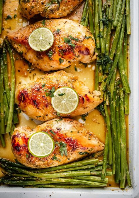 Sheet Pan Miso Honey Chicken and Asparagus - Chefjar Chicken And Asparagus, Honey Lemon Chicken, Meal Prep Lunch, Prep Lunch, Chicken Asparagus, One Pot Meal, Pan Dinners, Citrus Chicken, Chili Garlic Sauce