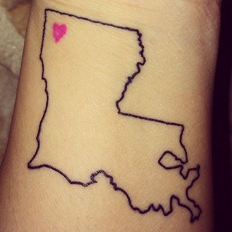 Except the heart would be Houma, La #louisianatattoo #louisianahasmyheart Louisiana State Tattoo, Louisiana Tattoos For Women, Louisiana Tattoo Ideas, Louisiana Outline, Georgia Tattoo, Louisiana Tattoo, Scorpio Tattoos, Anniversary Tattoo, State Tattoos