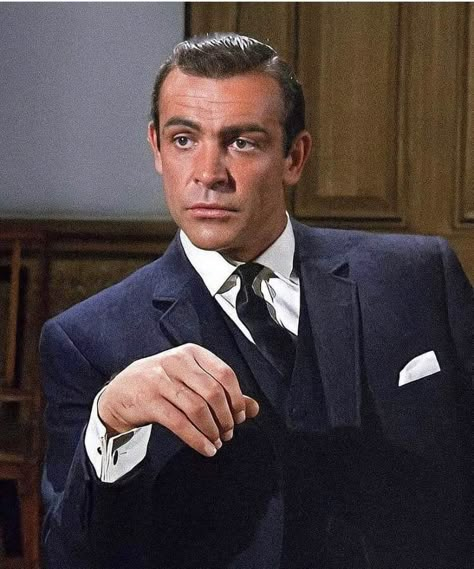 Sean Connery 007, Best Bond Girls, Sean Connery James Bond, Dapper Gentleman Style, Bond Style, James Bond Style, Dapper Outfit, 007 James Bond, James Bond Movies