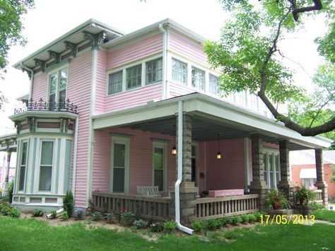 Beautiful! Victorian Queen, Queen Anne Victorian, The Butler, Barns Sheds, Pink House, Victorian Houses, Hill House, Pink Houses, House On A Hill