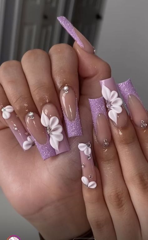 Nails Acrylic Lilac Purple, Purple And White Square Nails, Quince Layout, Lilac Quince Nails, Purple Nail Set, Lilac Quince, Xv Nails, Sky Makeup, Sweet 16 Nails