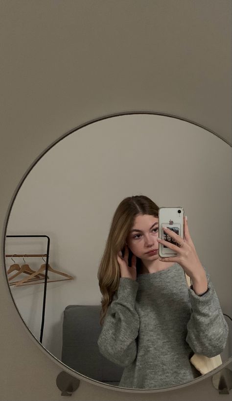 mirror selfie| a round mirror | ootd | gray sweater | fall outfit | tote bag | iphone xr Round Mirror Selfie, Grey Sweater Fall Outfit, Iphone Mirror Selfie, Mirror Ootd, Dark Mirror, Circular Mirror, Round Mirror, Gray Sweater, Round Mirrors