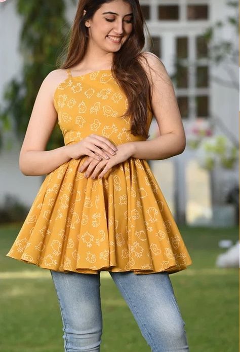 Short Frock Kurti With Jeans, Short Frock Kurti, Short Top Designs, Short Kurti Designs, Short Frocks, Cotton Tops Designs, Kurtis Design, Sunset Quotes Instagram, Stylish Kurtis