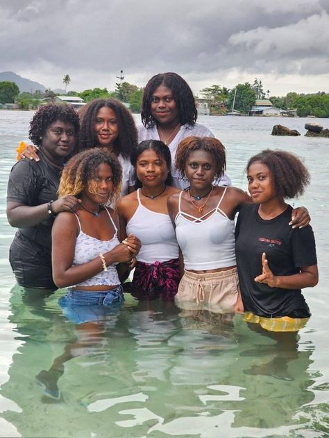 Autonomous Region of Bougainville, Melanesia, Pacific Islands 📸 FB: Zeldaya Zyma Hasana Pacific Islander Aesthetic, Autonomous Region Of Bougainville, Ilmu Ekonomi, Pacific Islander, Pacific Islands, Island Life, New Zealand, Spirituality, Australia