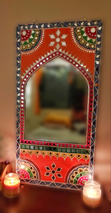 Lippan Art Rajasthani Wall Decor, Jharoka Diy, Rajasthani Decoration Ideas For Home, Rajasthan Theme Decoration, Ganpati Design, Rajasthani Decor, Mud And Mirror Work, Lippan Art Wall, Clay Mirror