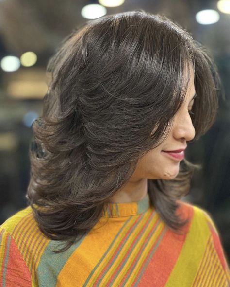 Step Haircut For Short Hair, Short Shoulder Length Hair, Indian Hair Cuts, Hair Styling Ideas, Haircut Ideas Trendy, Layered Haircut Ideas, Haircuts For Long Hair With Layers, Long Indian Hair, Layered Haircuts For Medium Hair