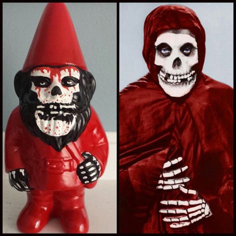 by ianthegnome Scary Gnomes, Evil Gnome, Crimson Ghost, Funny Garden Gnomes, Horror Crafts, Black Christmas Decorations, Tortoise Food, Horror Dolls, Dark Garden