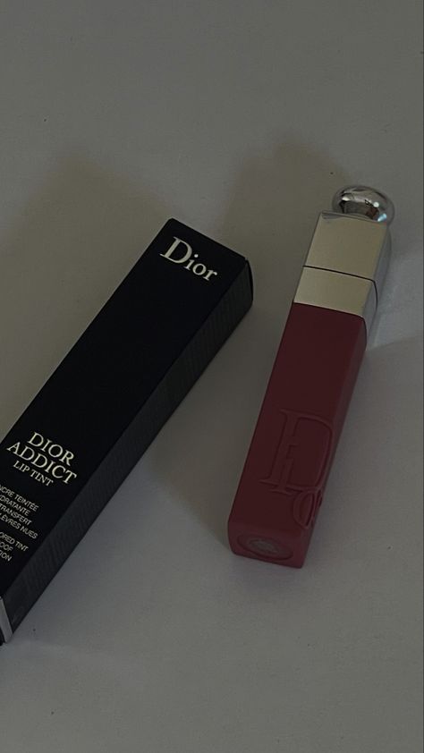 Dior Lip Tint, Dior Addict Lip Tint, School Bag Essentials, Dior Addict Lip, Makeup Accesories, Birthday Gifts For Boyfriend Diy, Lip Makeup Tutorial, Lip Balm Set, Gift Candle