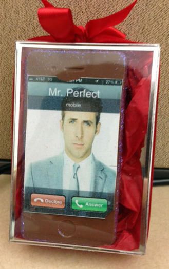 a chocolate iphone & ryan gosling?! Ryan Gosling Ken Memes, I Love My Boyfriend Ryan Gosling, Ryan Gosling Rare, Ryan Gosling Papercraft, Ryan Gosling Christmas, Ken Ryan Gosling, Ryan Gosling Ken, Chocolate Present, Ryan Gosling Meme