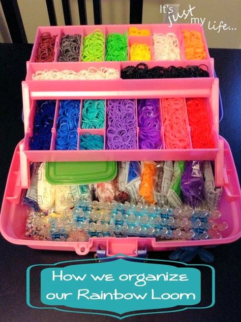 Tackle Box Organizing for Rainbow Loom :: OrganizingMadeFun.com Rainbow Loom Organizer, Rainbow Loom Storage, Wonder Loom, Crazy Loom, Loom Love, Loom Band Bracelets, Rubber Band Crafts, Rainbow Loom Rubber Bands, Rainbow Loom Creations