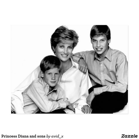 Princess Diana Wedding, Diana Williams, Princess Diana Fashion, Summer Family Photos, Princess Diana Family, Princess Diana Photos, Prince William And Harry, Princes Diana, Diana Fashion