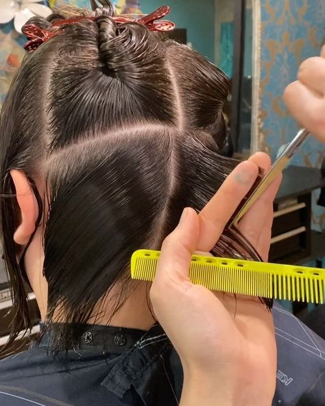 Marina Lantos’s Instagram post: “Layered bob with an undercut.” Haircutting Tutorials, Undercut Bob, Layered Bob, March 19, Undercut, New Jersey, Hair Stylist, Hair Wrap, Instagram Post