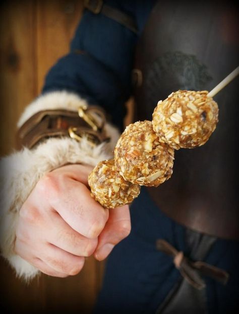 Real Life Skyrim Recipes - Album on Imgur Skyrim Recipes, Marajuana Recipes, Skyrim Food, Scrolls Recipe, Bienenstich Recipe, Food On A Stick, Hobbit Food, Passionfruit Recipes, Medieval Recipes