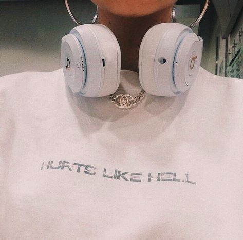 Over Ear Headphones Aesthetic, Beats Aesthetic, Beats Headphones Aesthetic, Hurts Like Hell, Dear Society, Headphones Aesthetic, White Headphones, Ear Headphones, Madison Beer