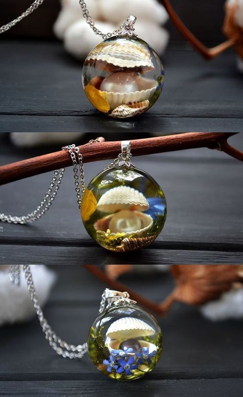 Geometric Terrarium Wedding, Hang Necklaces, Sudbury Ontario, Jewellery Shops, Terrarium Jewelry, Resin Jewelry Diy, Mandala Tattoo Design, Epoxy Resin Crafts, Seashell Necklace