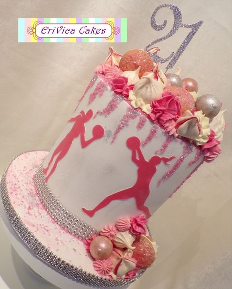 Netball Themed Party, Netball Birthday Cake, Netball Cake Ideas, Volleyball Birthday Cakes, Sports Birthday Cakes, Volleyball Birthday, Basketball Birthday Cake, Basketball Theme Birthday, Guys 21st Birthday