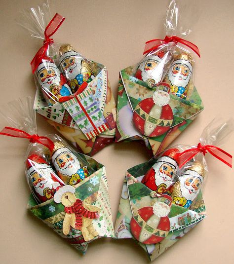 Xmas Table Favours, Table Favours Christmas, Christmas Table Favours Ideas, Paper Crafts For Craft Fairs, What To Do With Old Christmas Cards, Christmas Paper Crafts To Sell, Christmas Table Favors To Make, Christmas Table Gifts Favors, Christmas Table Favors