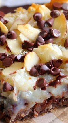 Almond Joy Magic Cookie Bars Almond Joy Cookies, Magic Cookie Bars, Chocolate Graham Crackers, Almond Joy, Cookie Bar Recipes, Yummy Sweets, Savoury Cake, Food Cakes, Eat Dessert