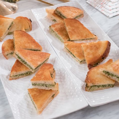 Spinach-Artichoke Panini Bites by Giada De Laurentiis Artichoke Panini, Giada's Holiday Handbook, Picky Bits, Sandwich Bites, Cheesy Sandwich, Giada Recipes, Fun Apps, Tv Recipes, Christmas Yummies