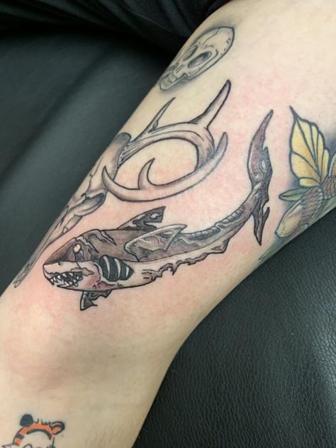 Zombie Shark by Courtney at Moving Shadow Milwaukee WI Zombie Shark Tattoo, Zombie Shark, Zombie Tattoos, Pirate Tattoo, Shark Tattoo, Shark Art, Battle Scars, Shark Tattoos, R Tattoo