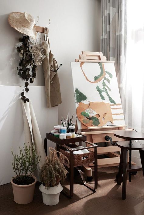 Painting Corner, Studio Microphone, Art Studio Space, Art Studio Room, Art Studio Design, Art Studio At Home, Ideas Hogar, 아파트 인테리어, Home Decoration Ideas