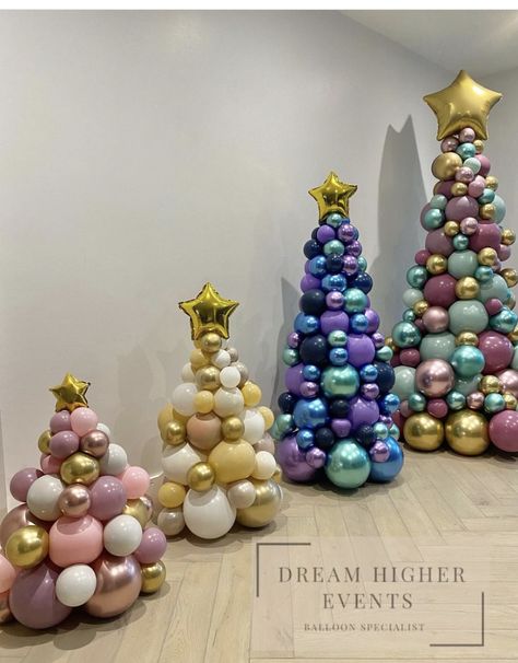 Balloon Pillars, Christmas Arch, Balloon Christmas, Balloon Tree, Christmas Balloon Decorations, Holiday Balloons, Deco Ballon, My Messages, Simple Birthday Decorations