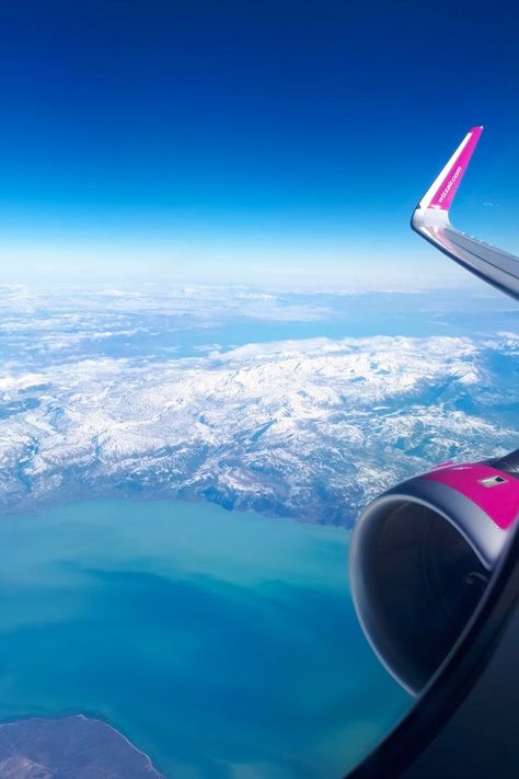 Plane wing of a Wizz Air Aicraft Wizz Air Cabin Crew, Tui Airlines, Wizz Air, Book Flights, Air Flight, Wallpaper Vintage, Booking Flights, 2025 Vision, Cabin Crew