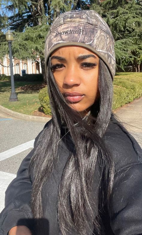 Hair With Hat, Beanie Hairstyles, Lemonade Braids Hairstyles, Cute Box Braids, Cute Box Braids Hairstyles, Sleek Ponytail, Baddie Hairstyles, Box Braids Hairstyles, Cute Selfie Ideas